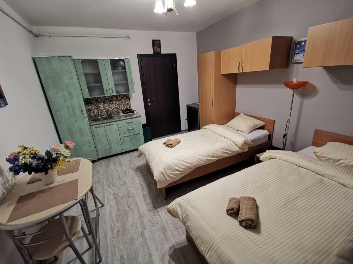 Central Studio Hunedoara Esterno foto
